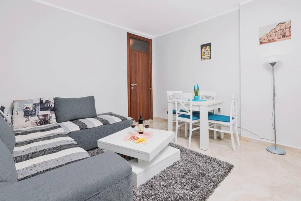 Apartment Milos Kotor Exterior photo