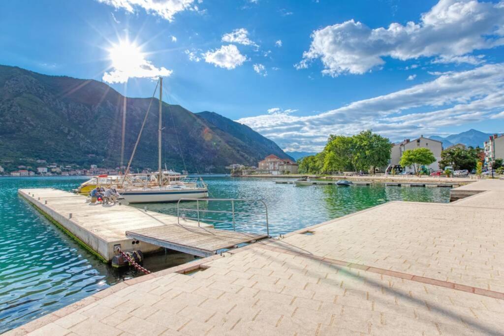 Apartment Milos Kotor Exterior photo